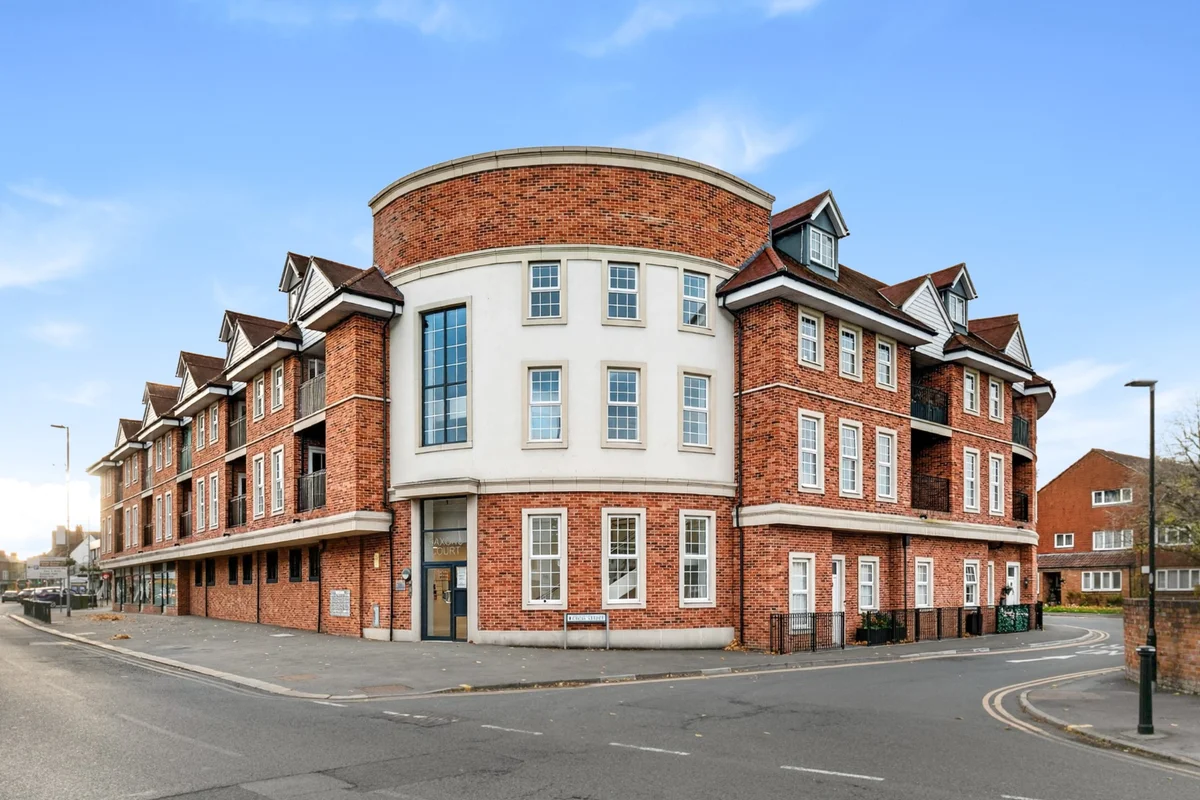 Saxons Court, Wokingham