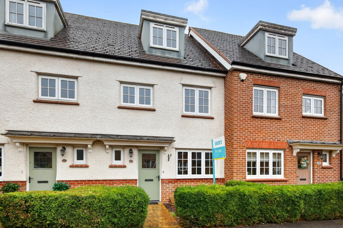 Merlin Way, Bracknell, RG12