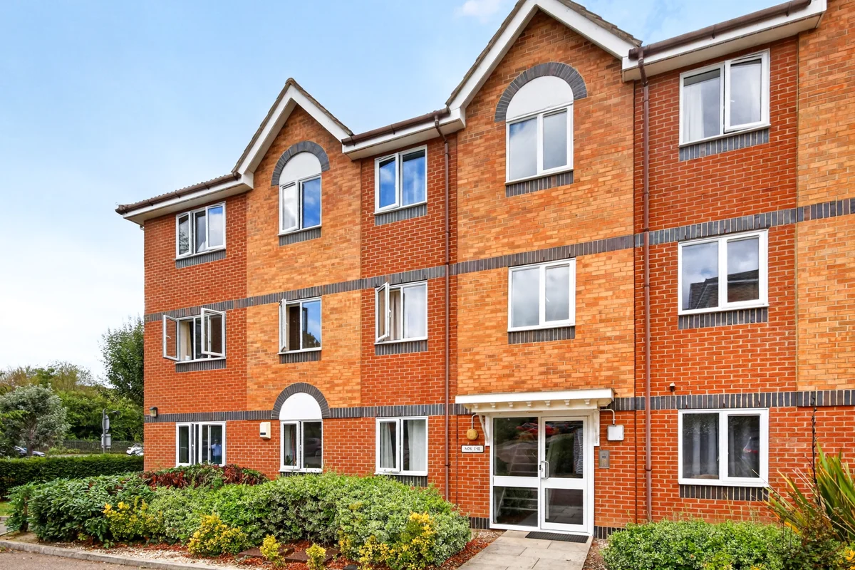 Hebbecastle Down, Warfield, Bracknell, RG42