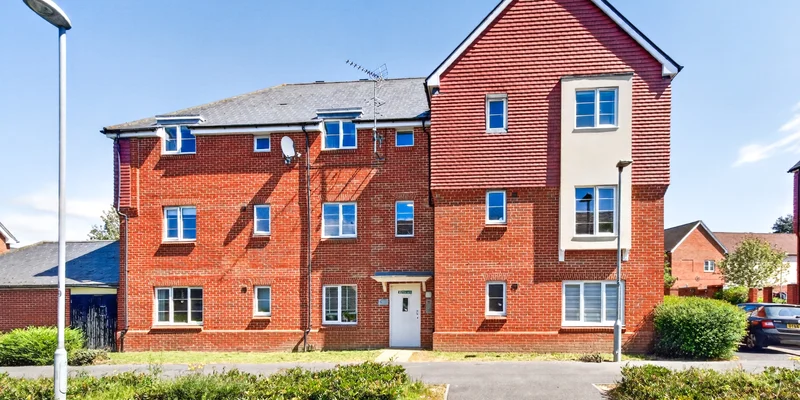 2 bedroom flat for sale