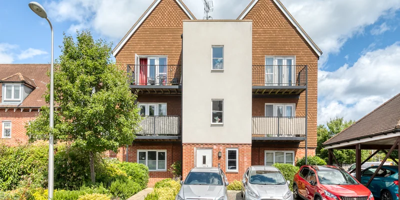 2 bedroom apartment for sale