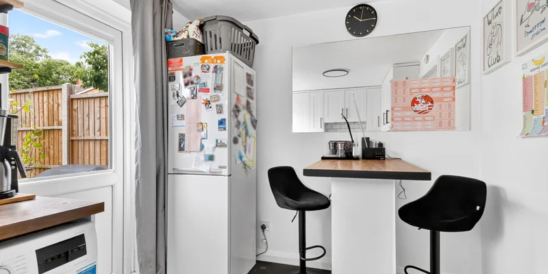 Hombrook Drive, Binfield, RG42 - Image 3