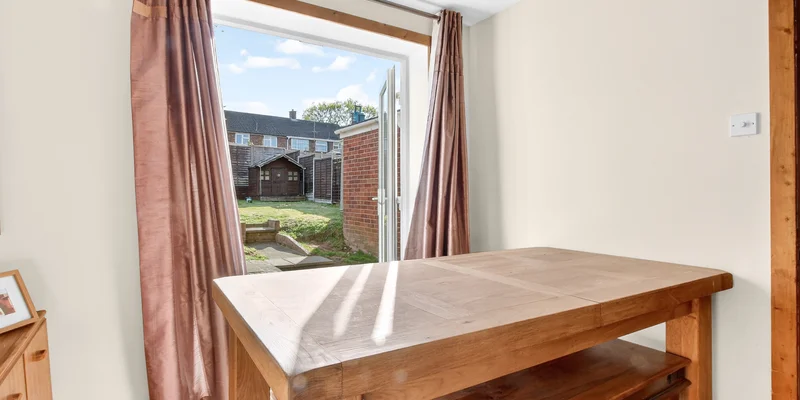 South Lynn Crescent, Bracknell, RG12 - Image 3