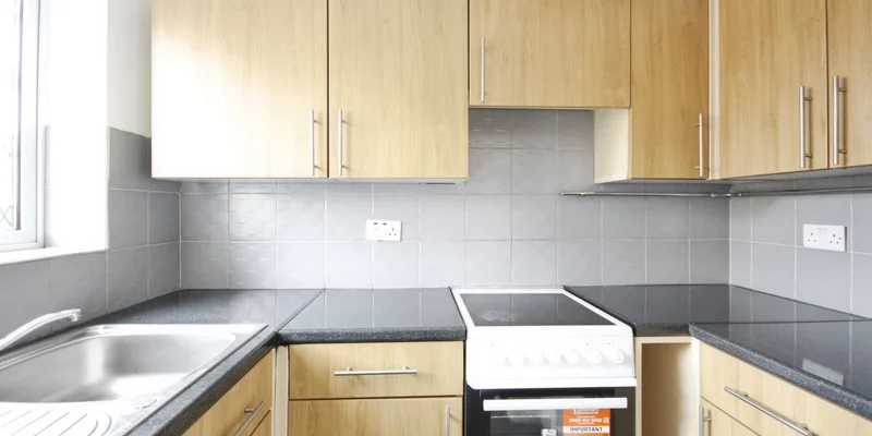 Statham Court, Bracknell - Image 3