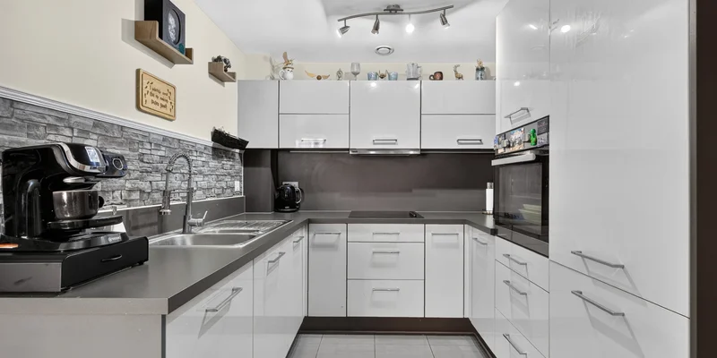 Ashville Way, Wokingham, RG41 - Image 2