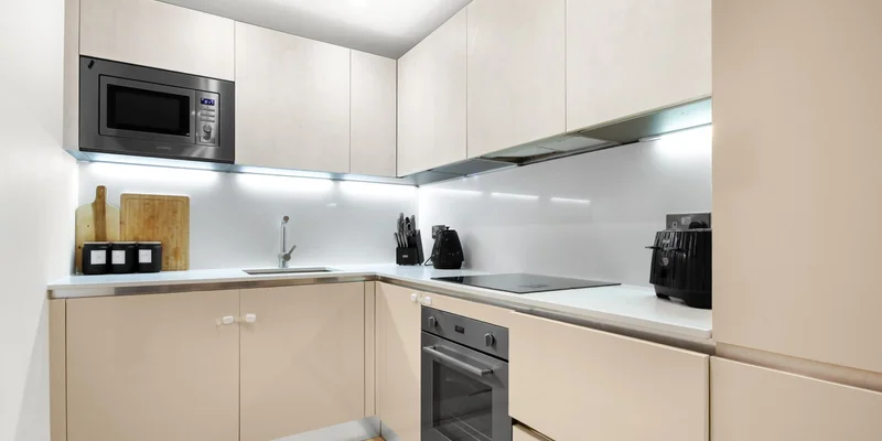 Wokingham Road, Bracknell - Image 2