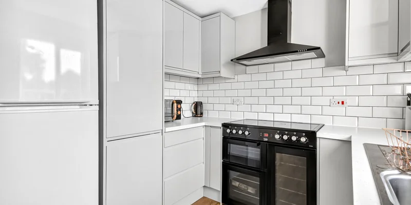 Madingley, Bracknell, RG12 - Image 3
