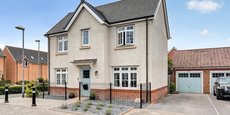 4 bedroom detached for sale