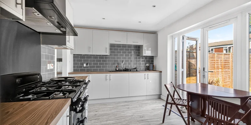 Dryden, Bracknell, RG12 - Image 2