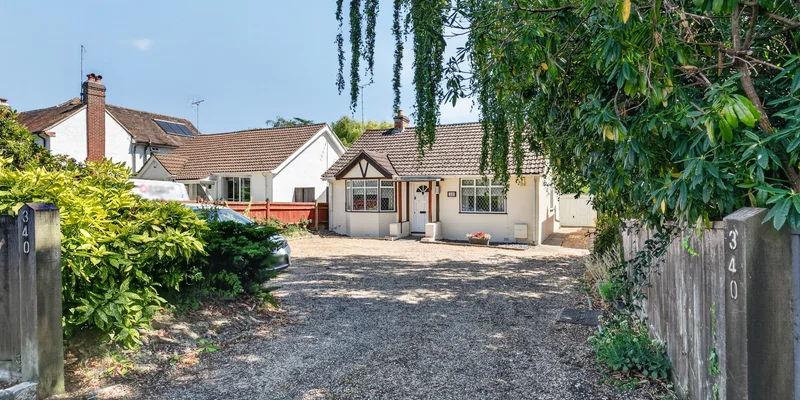 Barkham Road, Barkham, RG41 - Image 2
