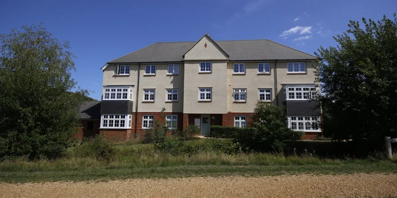 Falcon Way, Bracknell - Image 3