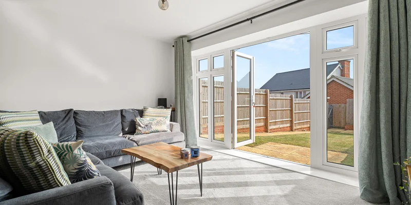 Oak Avenue, Wokingham, RG40 - Image 2