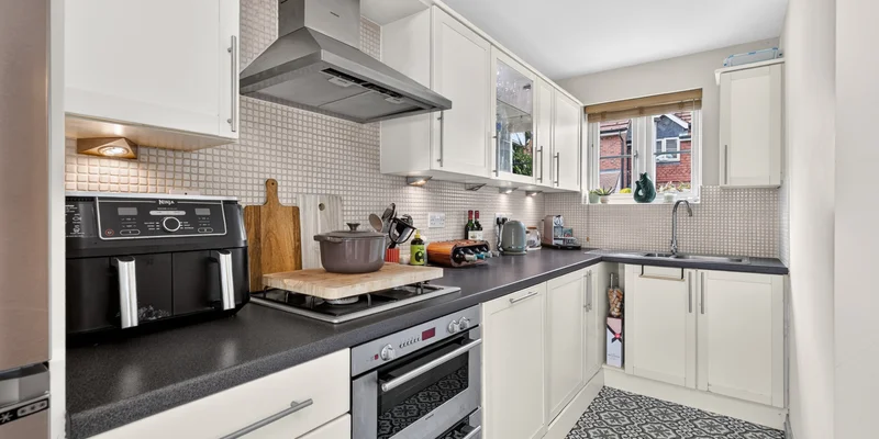 Dowles Green, Wokingham, RG40 - Image 3
