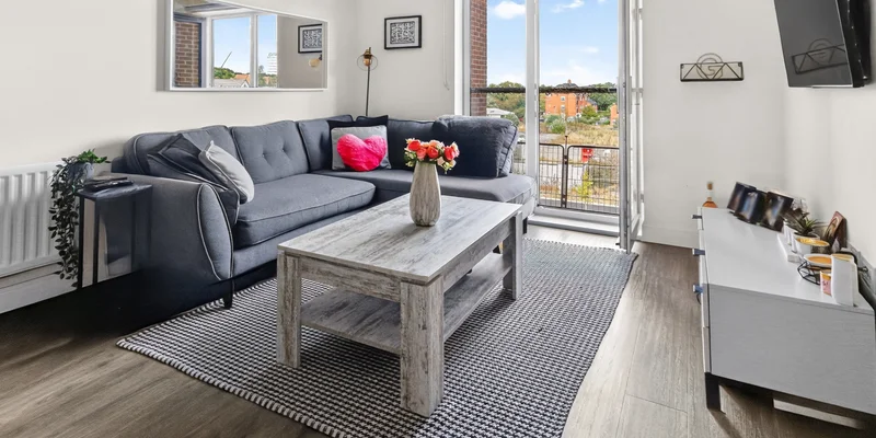 Webster Close, Bracknell, RG12 - Image 2