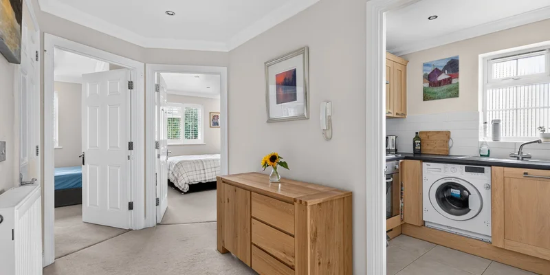 Sadlers Court, Winnersh, Wokingham, RG41 - Image 2