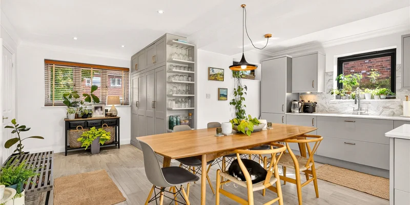 Chavey Down, Ascot, SL5 - Image 3