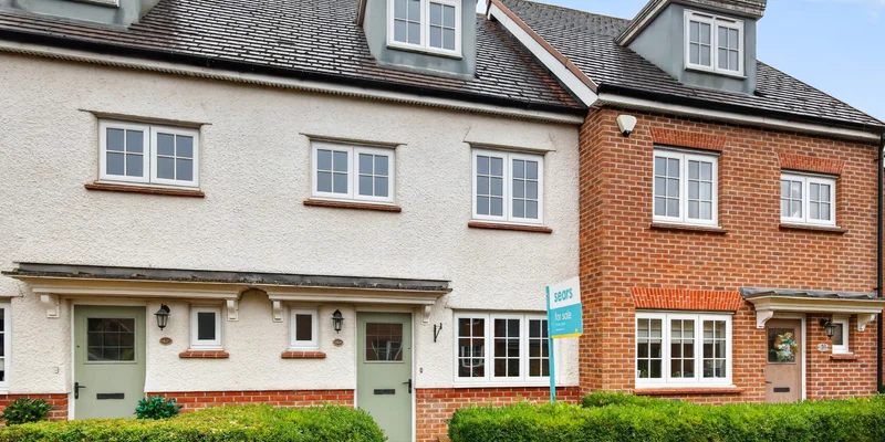 4 bedroom terraced for sale