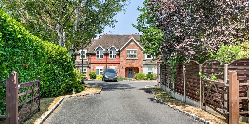 Chestnut Avenue, Wokingham, RG41 - Image 2