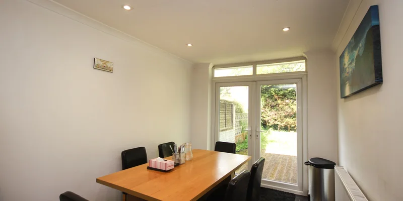 Vandyke, Bracknell - Image 3