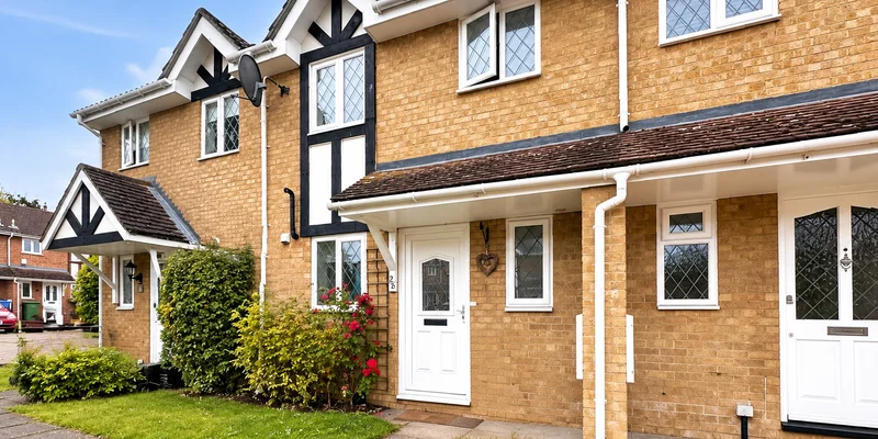 2 bedroom terraced for sale