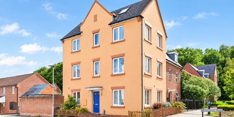 4 bedroom semi-detached for sale
