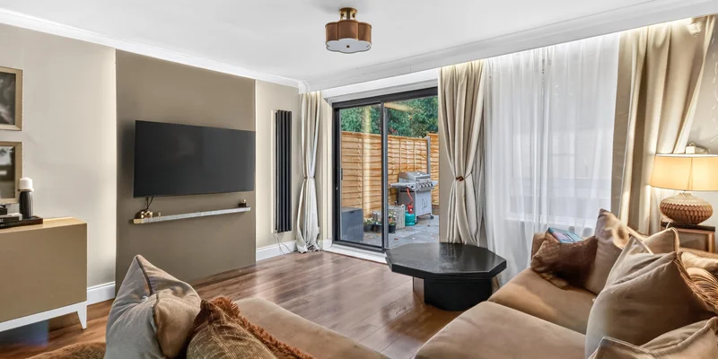 Knightswood, Bracknell, RG12 - Image 2