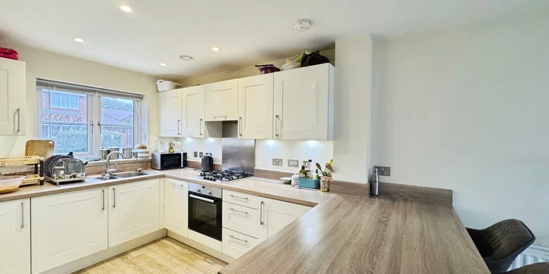 Soames Place, Wokingham, RG40 - Image 2